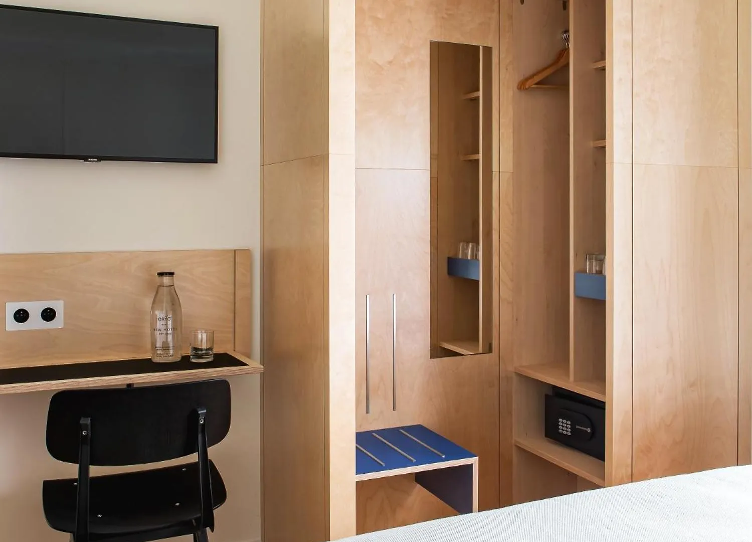 ****  New Hotel Opera Paris France